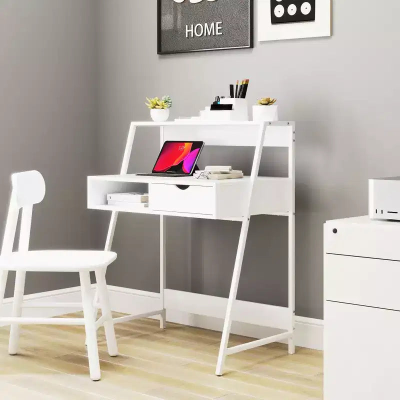 Escritorio HOMCOM para oficina en casa, escritorio para computadora para espacios pequeños, mesa de estudio con cajón y estantes de almacenamiento