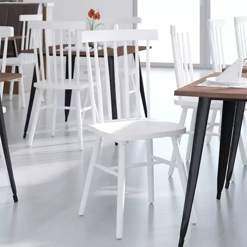 Juego de 2 sillas de comedor Windsor de grado comercial Ingrid de Flash Furniture, sillas de comedor de restaurante de madera maciza sin brazos con respaldo de husillo