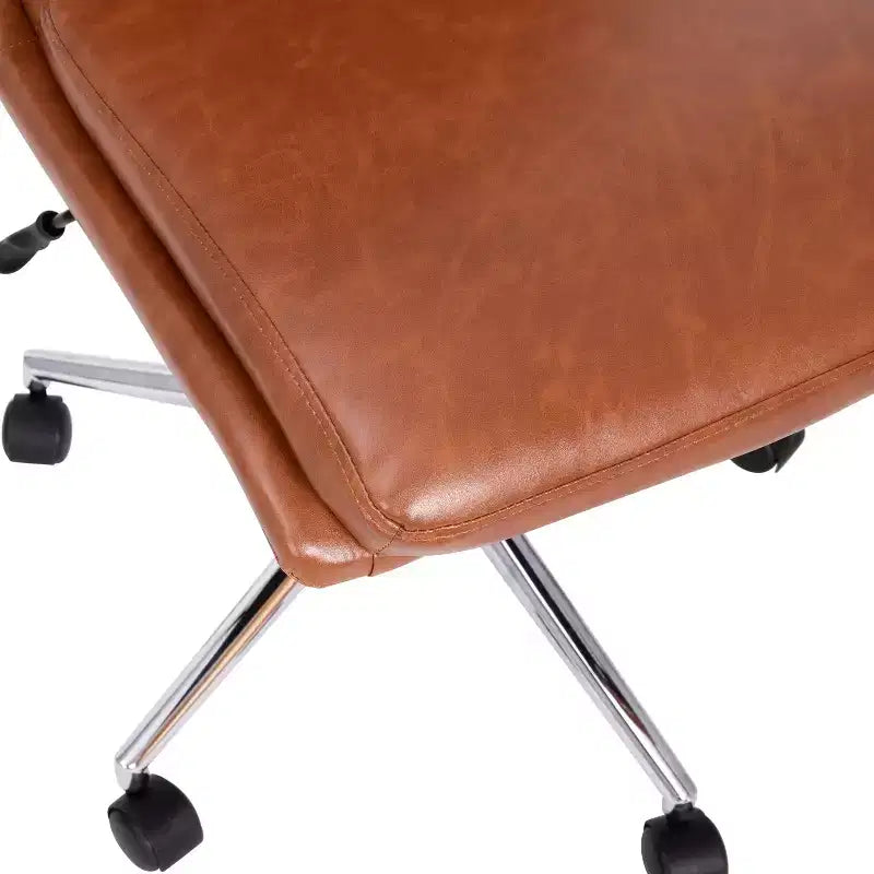 Silla de oficina moderna de piel sintética tapizada Emma y Oliver de respaldo medio con base de 5 radios y ajuste neumático de altura del asiento