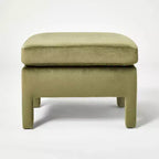 Bellfield otomana totalmente tapizada - Threshold diseñada con Studio McGee