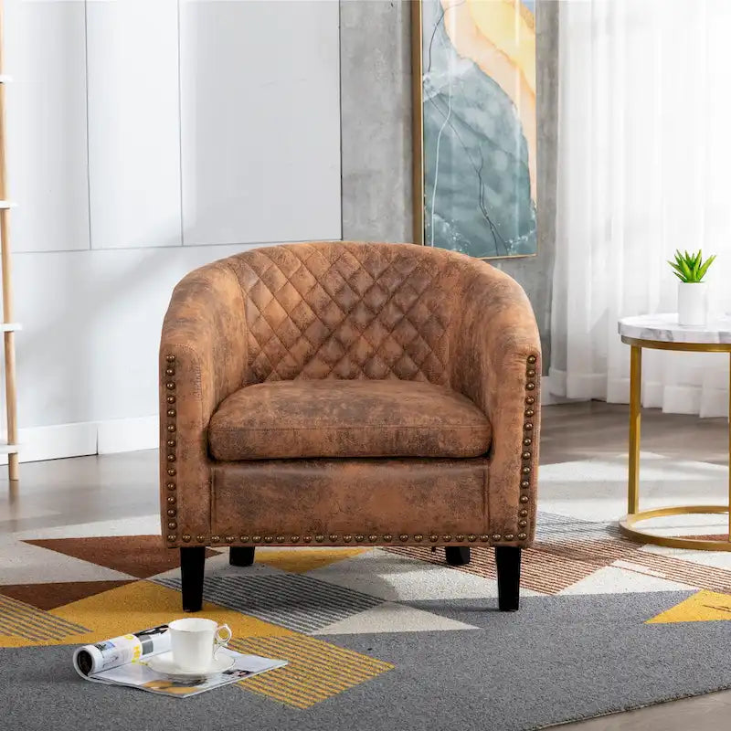 Sillón decorativo Barrel con tachuelas y patas de madera maciza