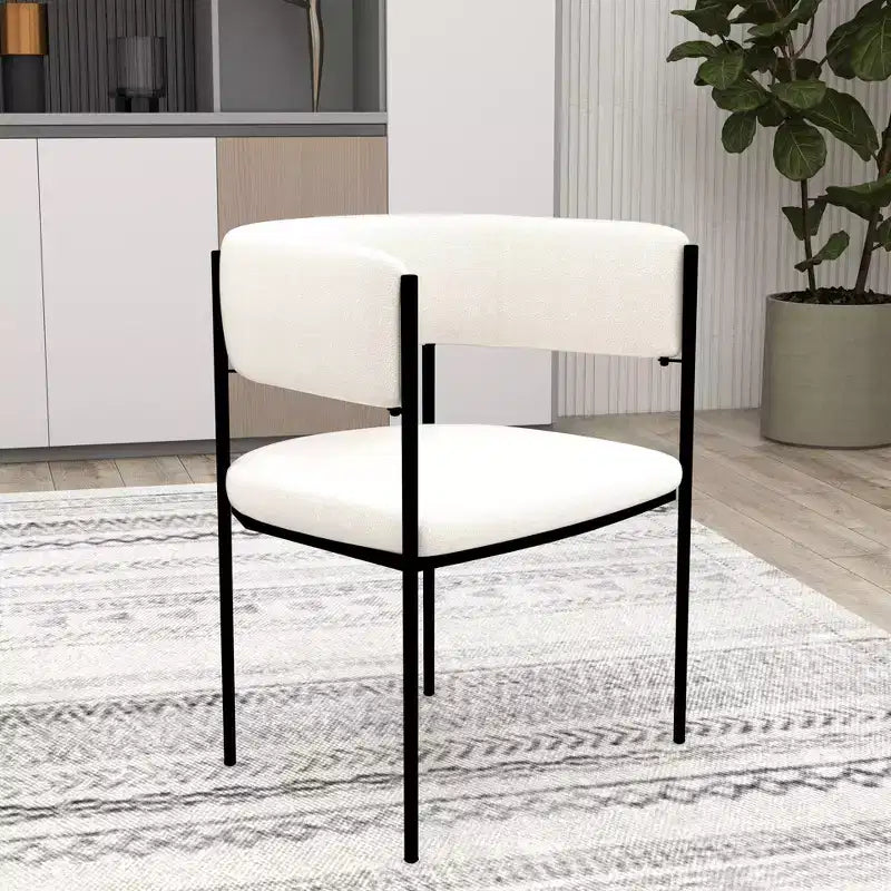 LeisureMod Juego de 2 sillas de comedor tapizadas con diseño de respaldo abierto, estructura de hierro con recubrimiento en polvo, Colección Cyril para comedor, cocina, bistró, cafetería