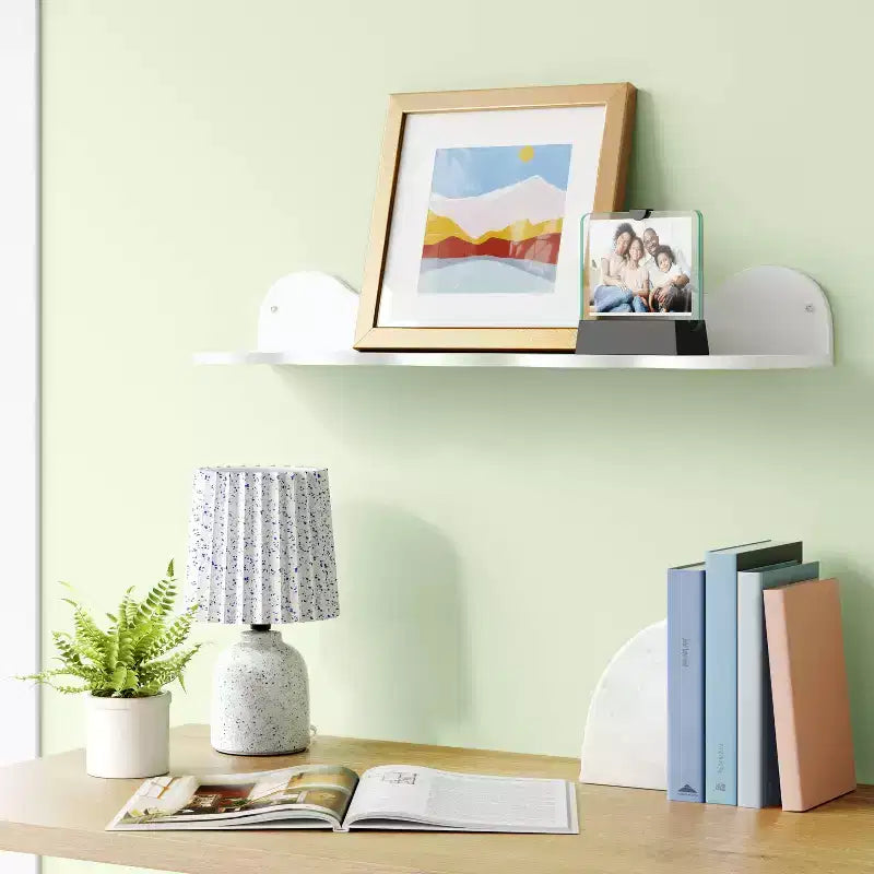 Estante de pared ondulado de 24 pulgadas - Room Essentials